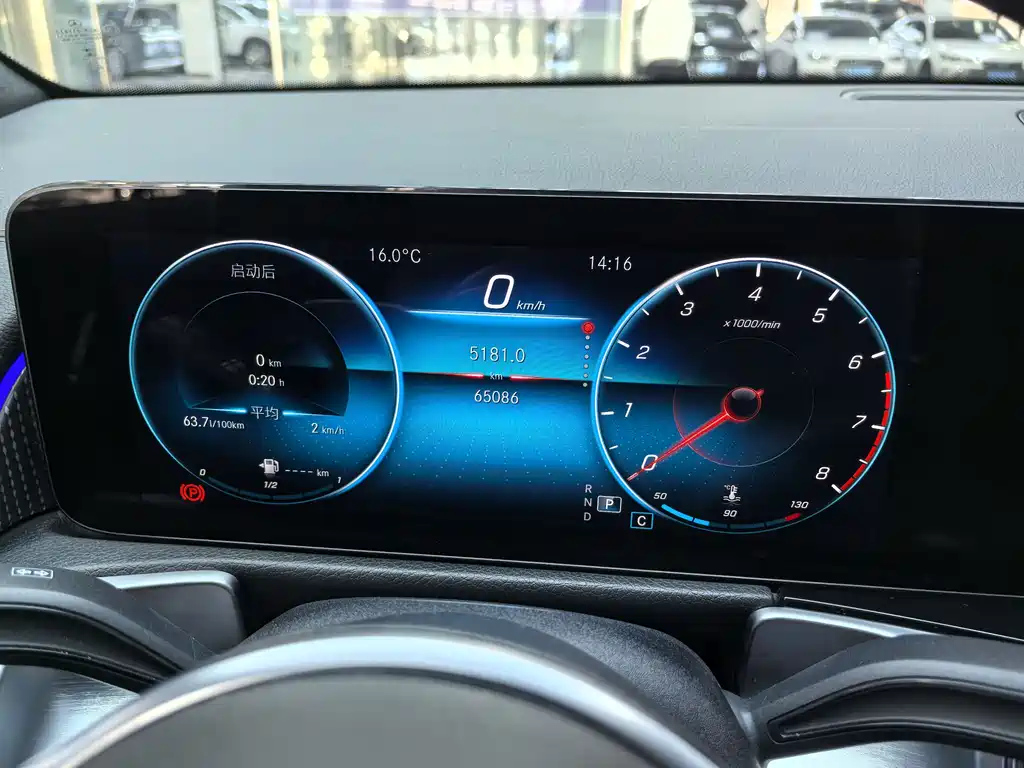 MERCEDES BENZ GLB 2022