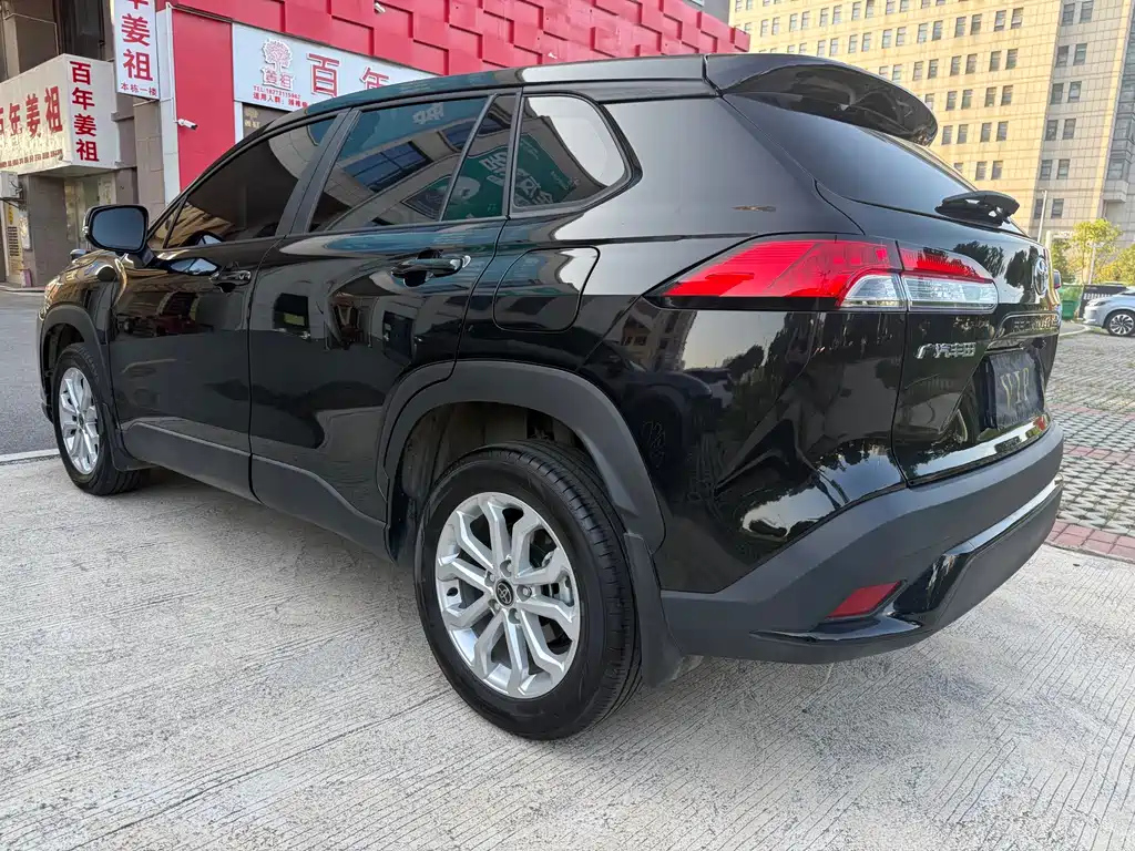 TOYOTA FRONTLANDER 2025