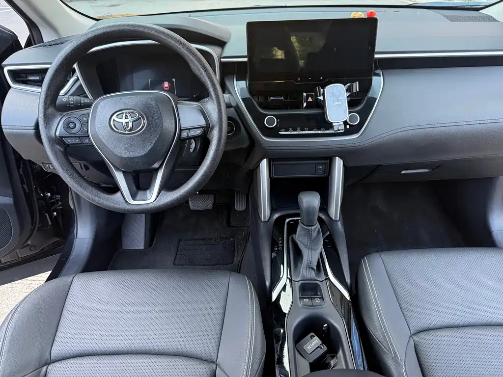 TOYOTA FRONTLANDER 2025