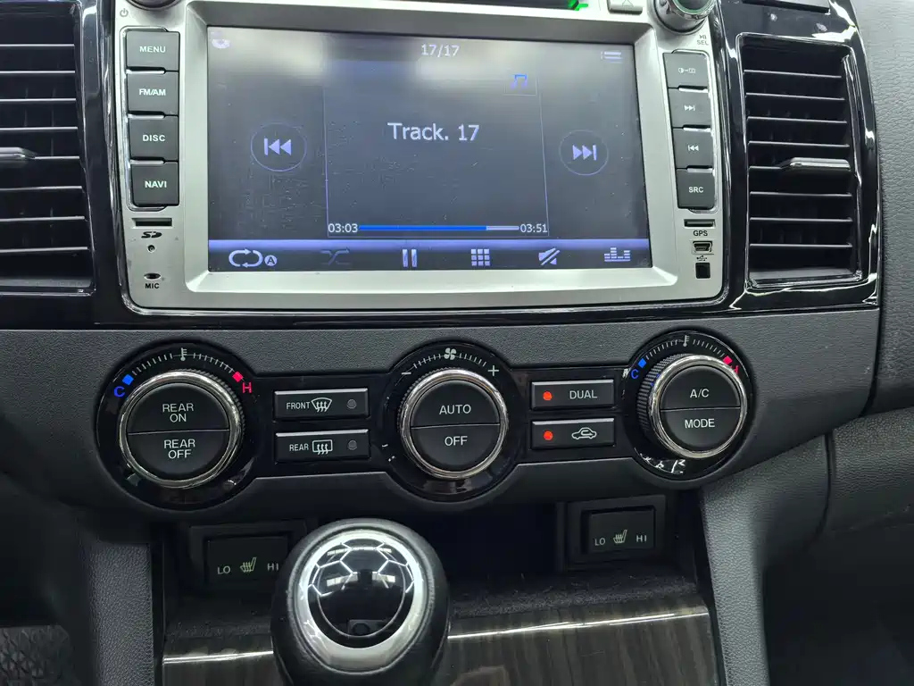 MAZDA 8 2015