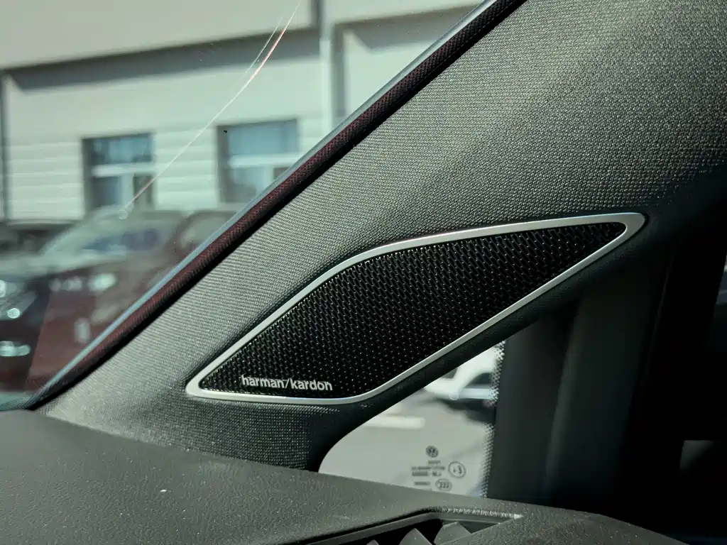 VOLKSWAGEN GOLF GTI 2024