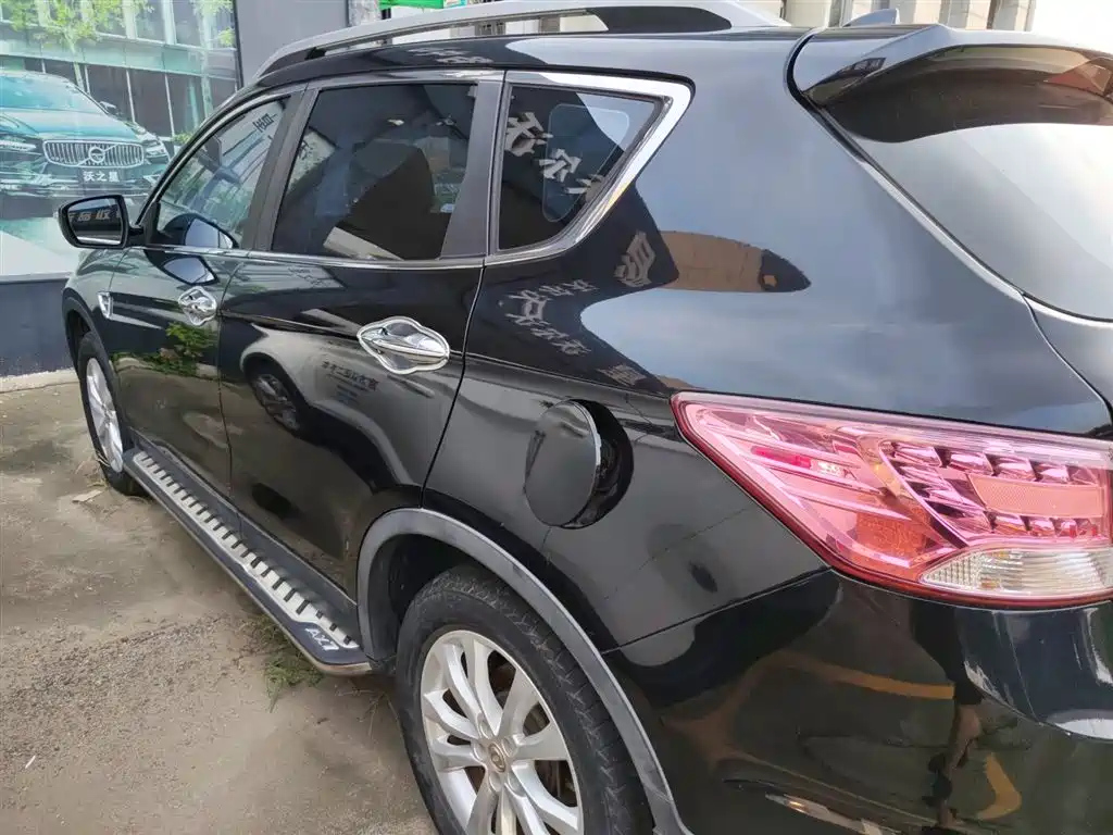 DONGFENG AEOLUS AX7 2015