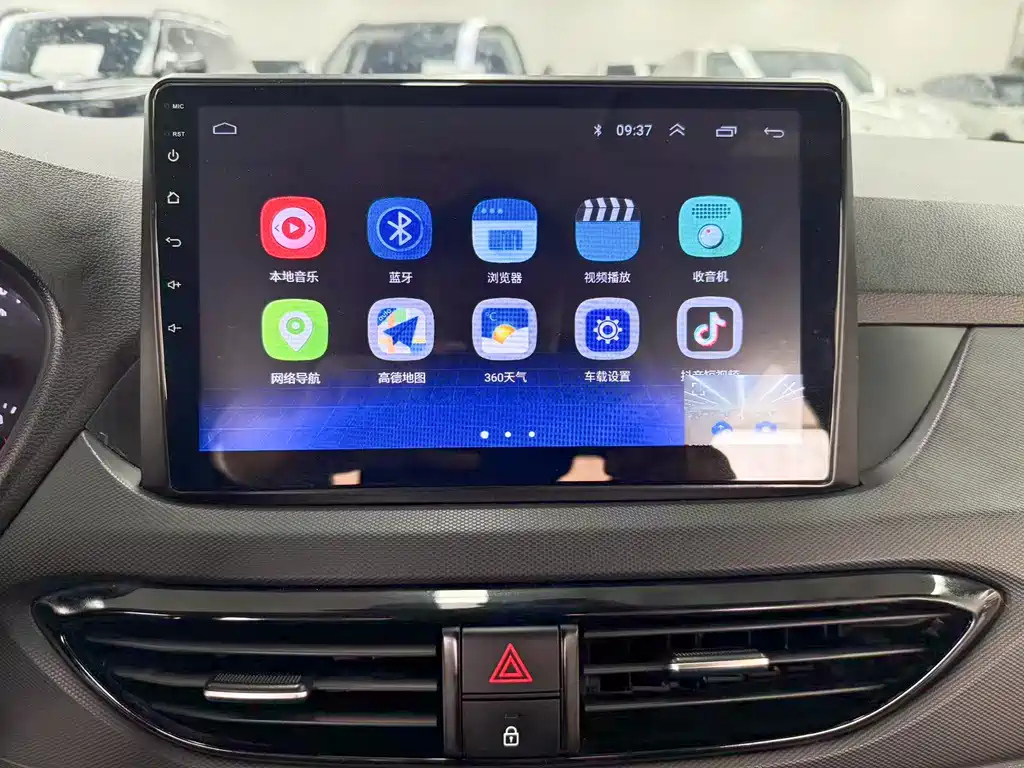 HYUNDAI CELESTA 2018