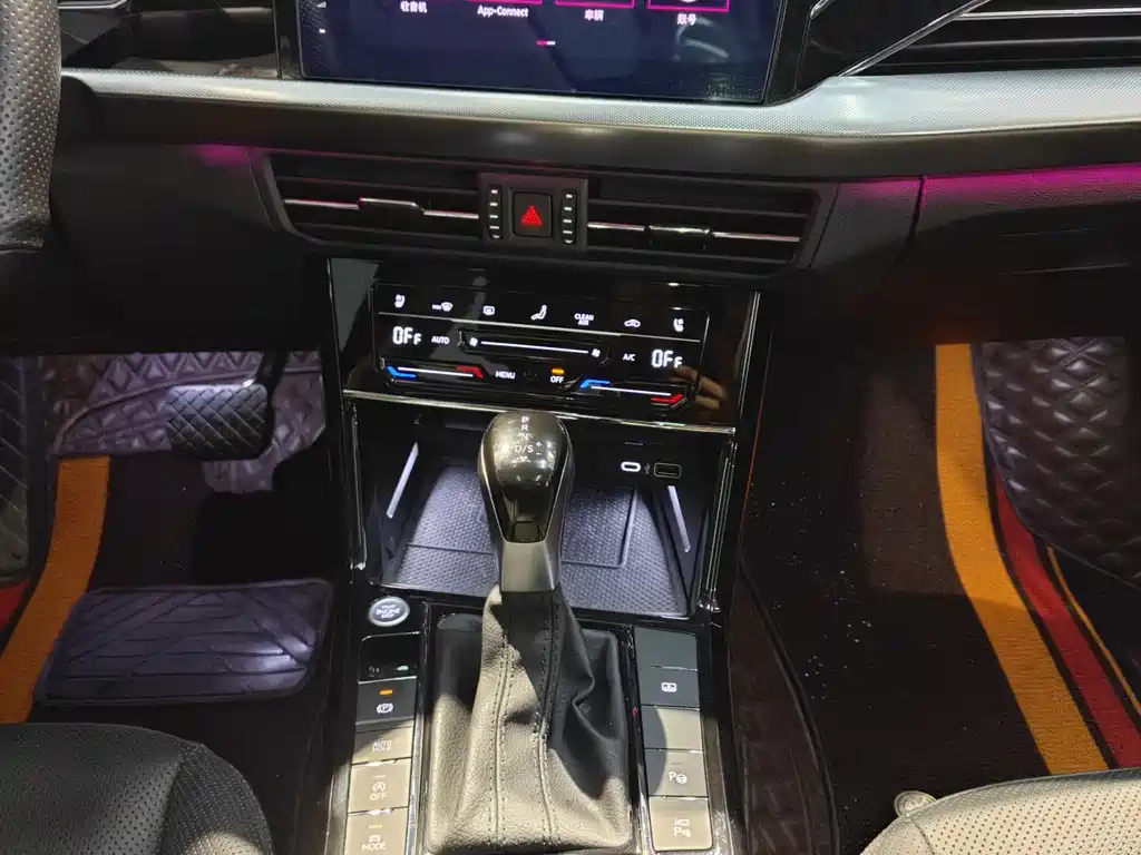VOLKSWAGEN PASSAT 2022