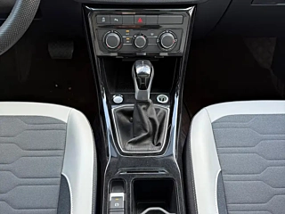 VOLKSWAGEN THARU  2025 YEAR  SHARP 300TSI SHARP  EDITION 2025