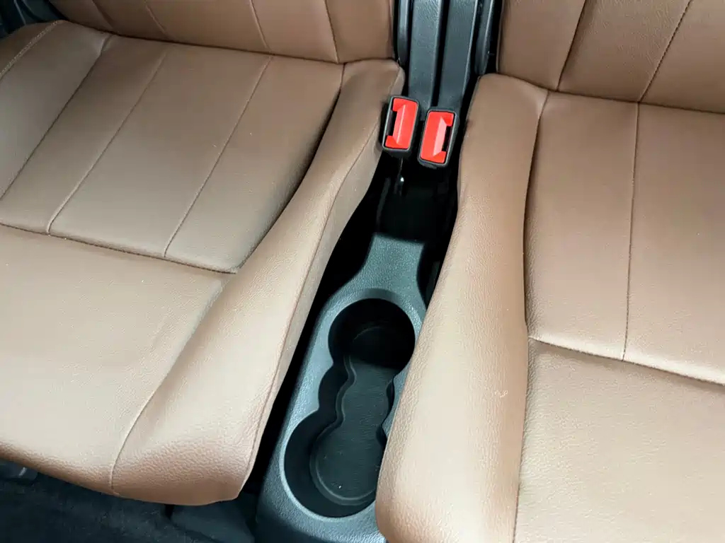 MERCEDES BENZ GLB 2021