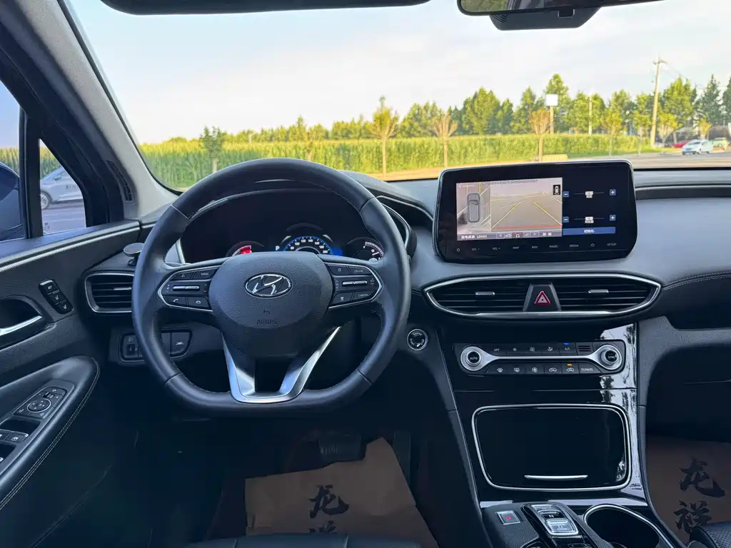 HYUNDAI SANTAFE 2019