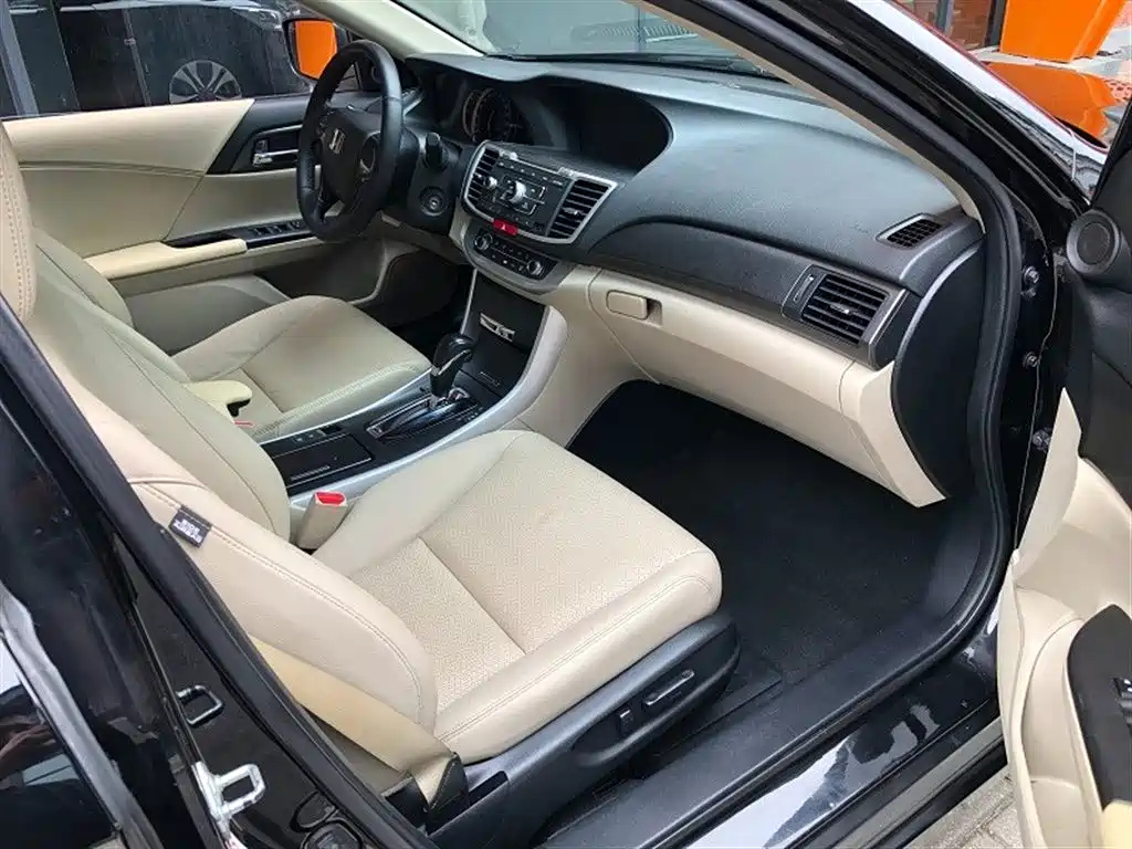HONDA ACCORD 2015
