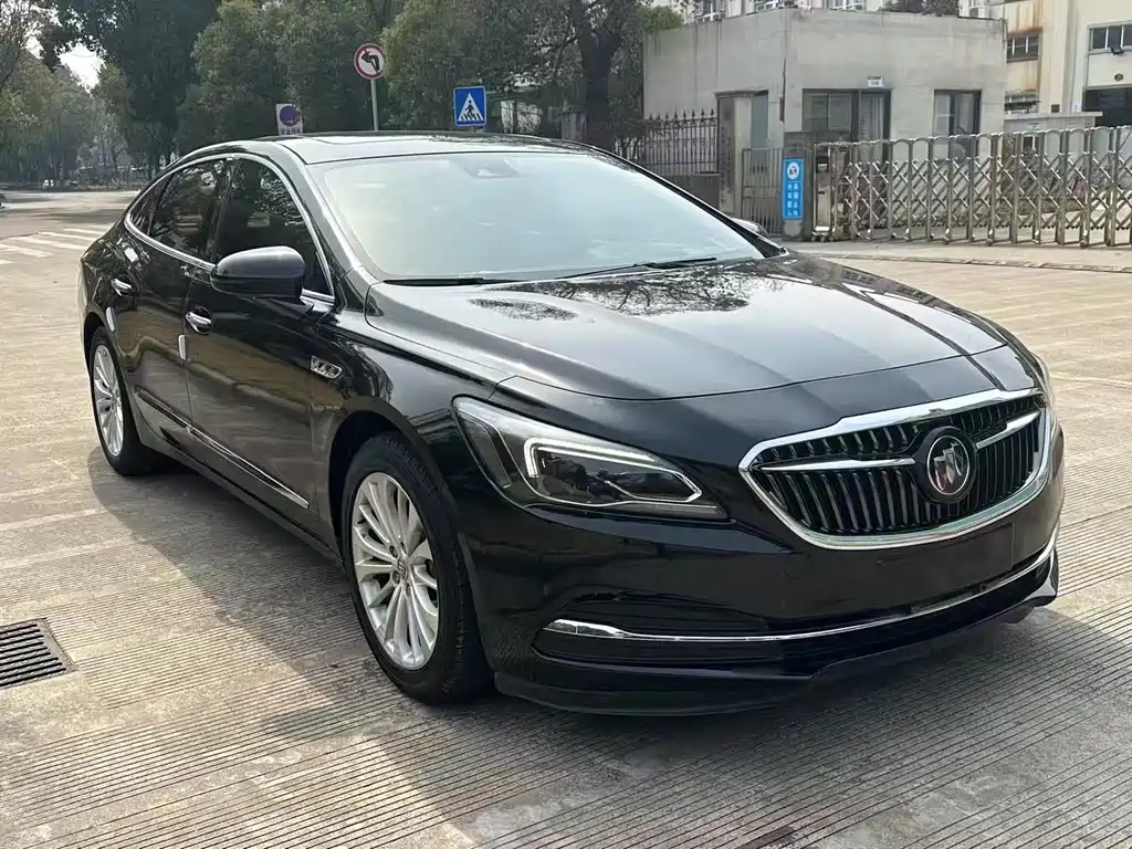 BUICK LACROSSE 2017