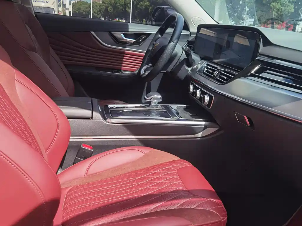 HONGQI HS5 2023