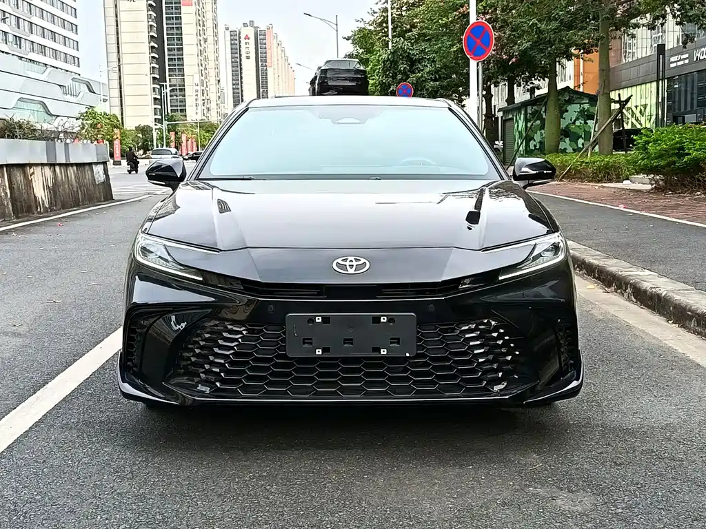 TOYOTA CAMRY 2024