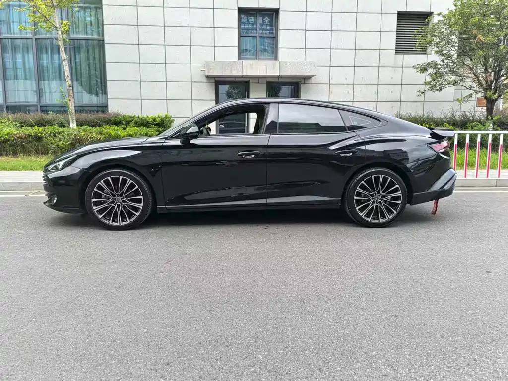 MG MG7 2024
