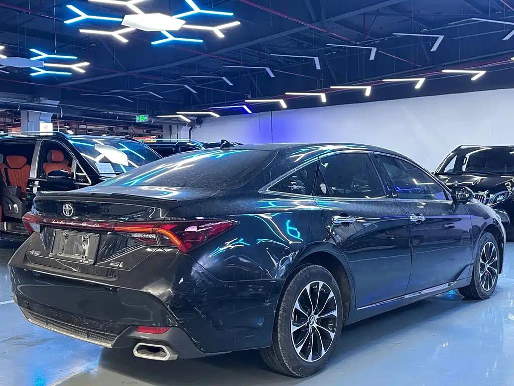 TOYOTA AVALON 2022