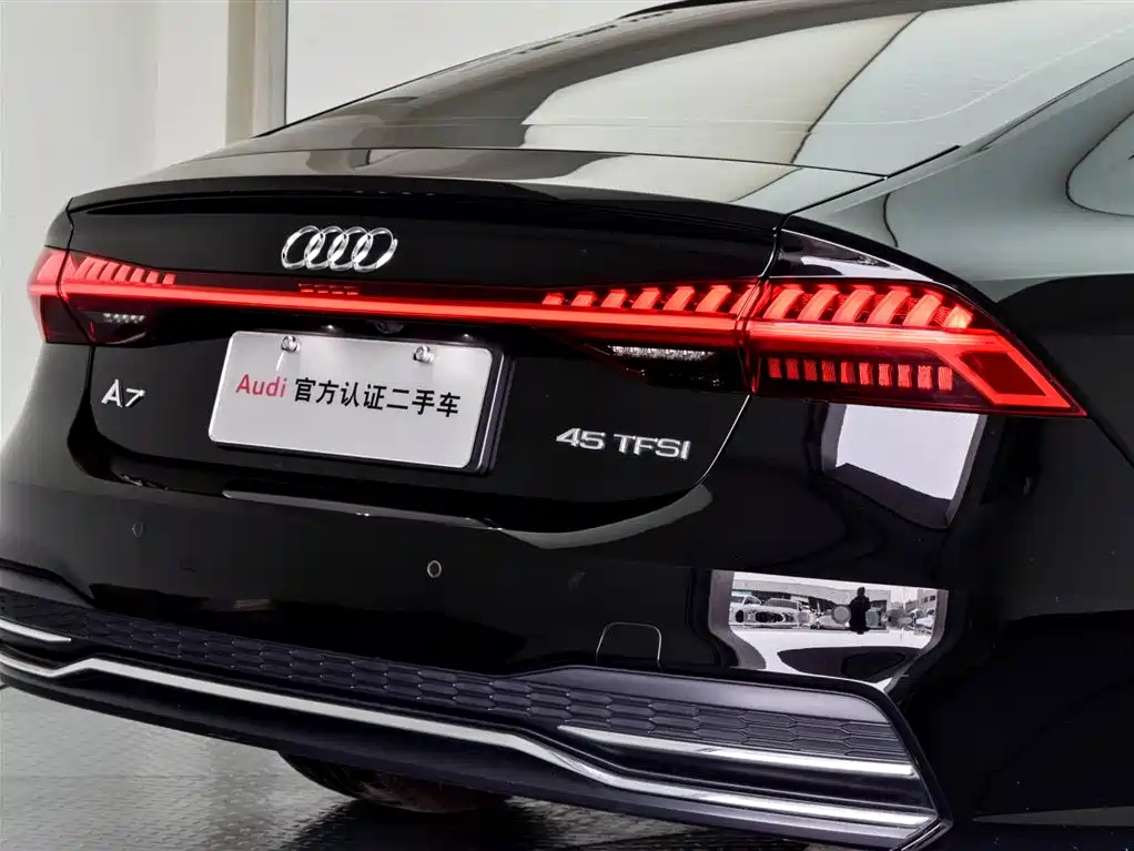 AUDI A7 2023