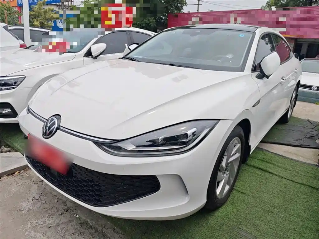 VOLKSWAGEN LAMANDO 2023