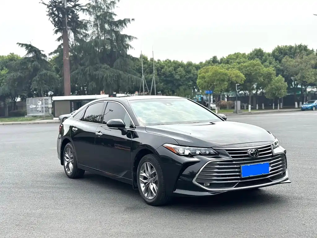 TOYOTA AVALON 2022