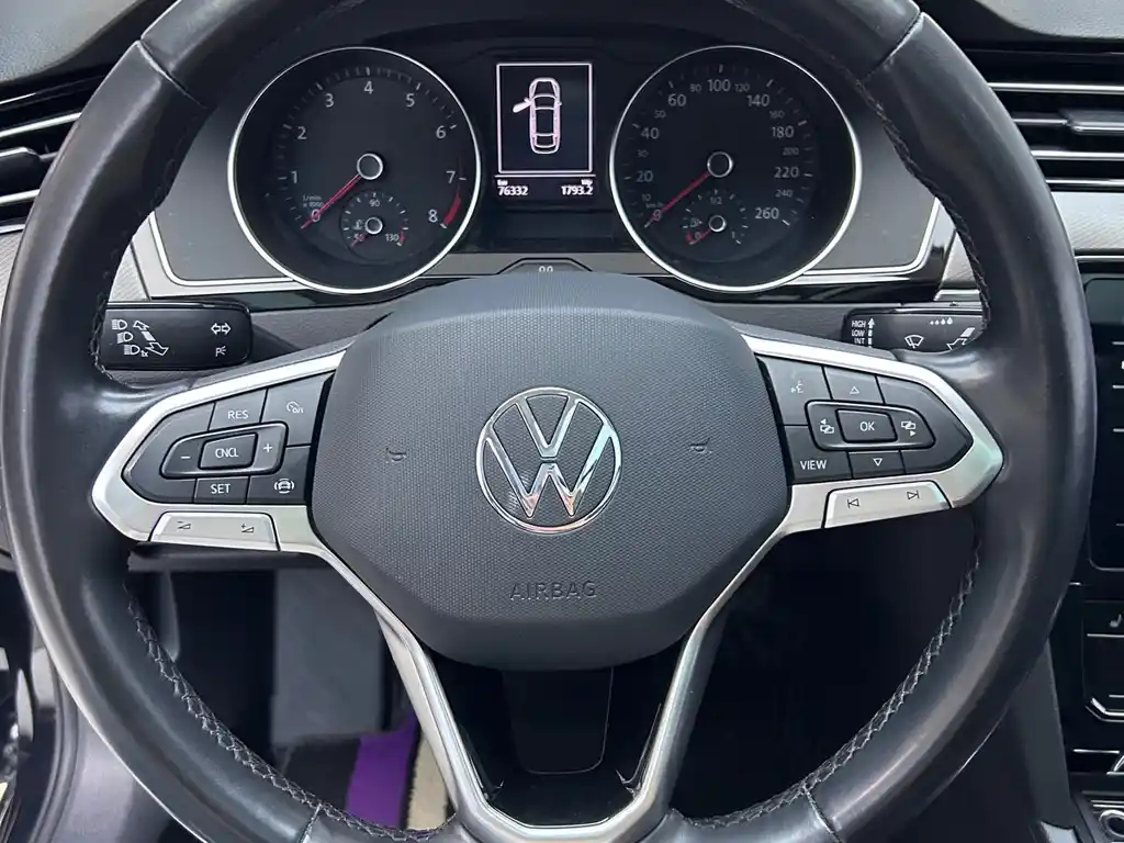 VOLKSWAGEN MAGOTAN 2020