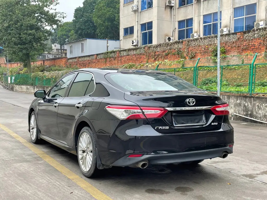 TOYOTA CAMRY 2020