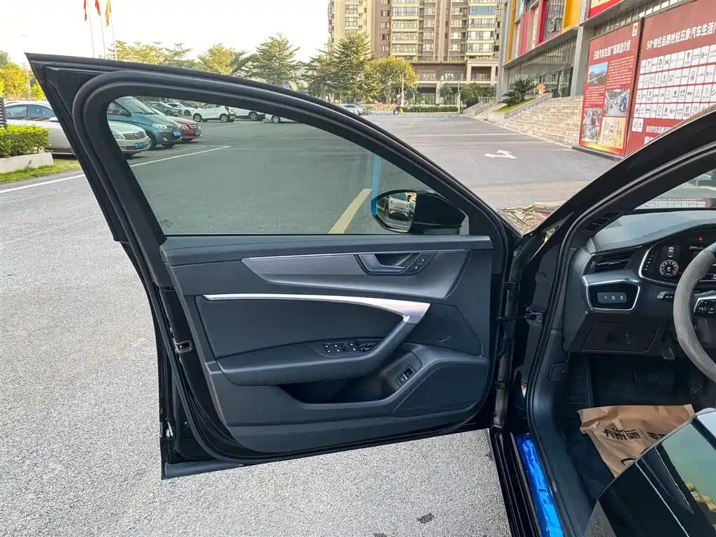 AUDI A6L 2021