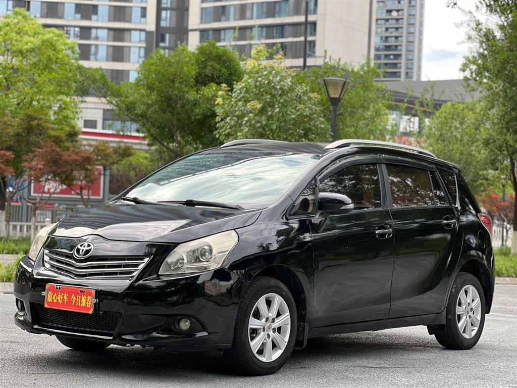 TOYOTA ESCAPE 2014