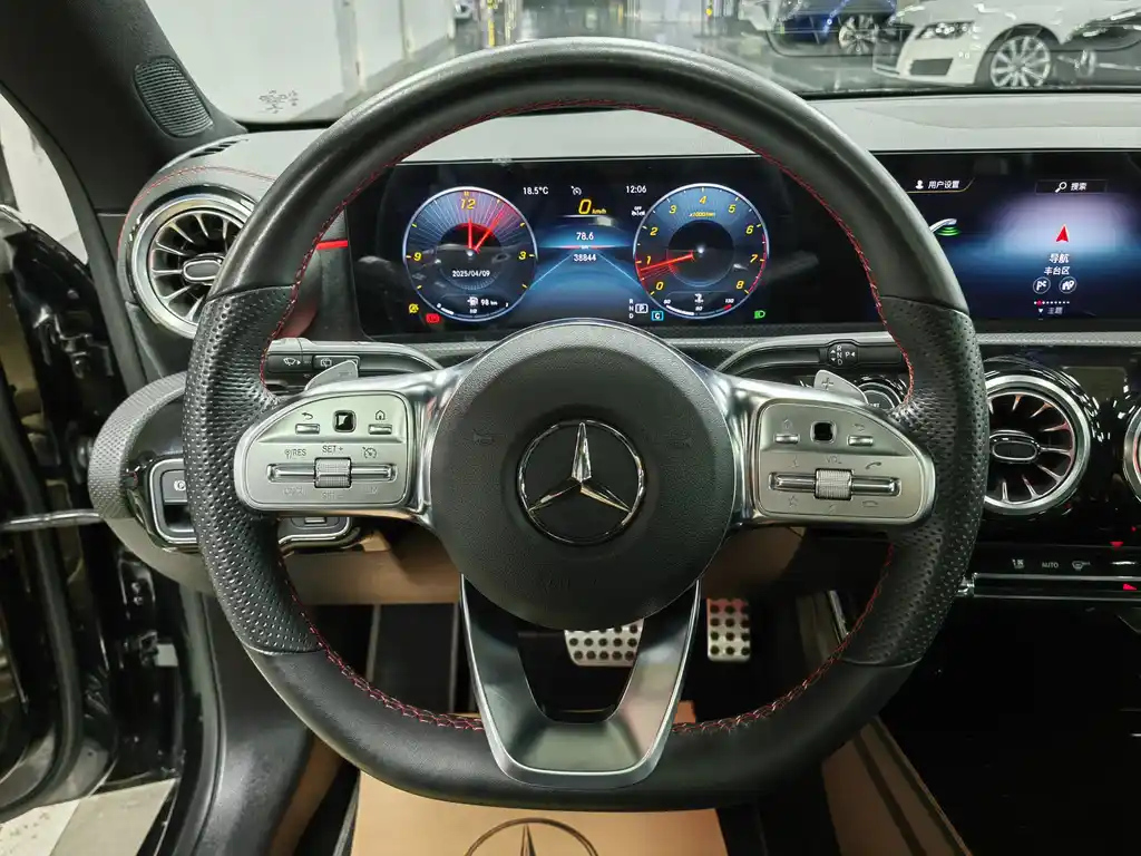 MERCEDES BENZ CLA 2023