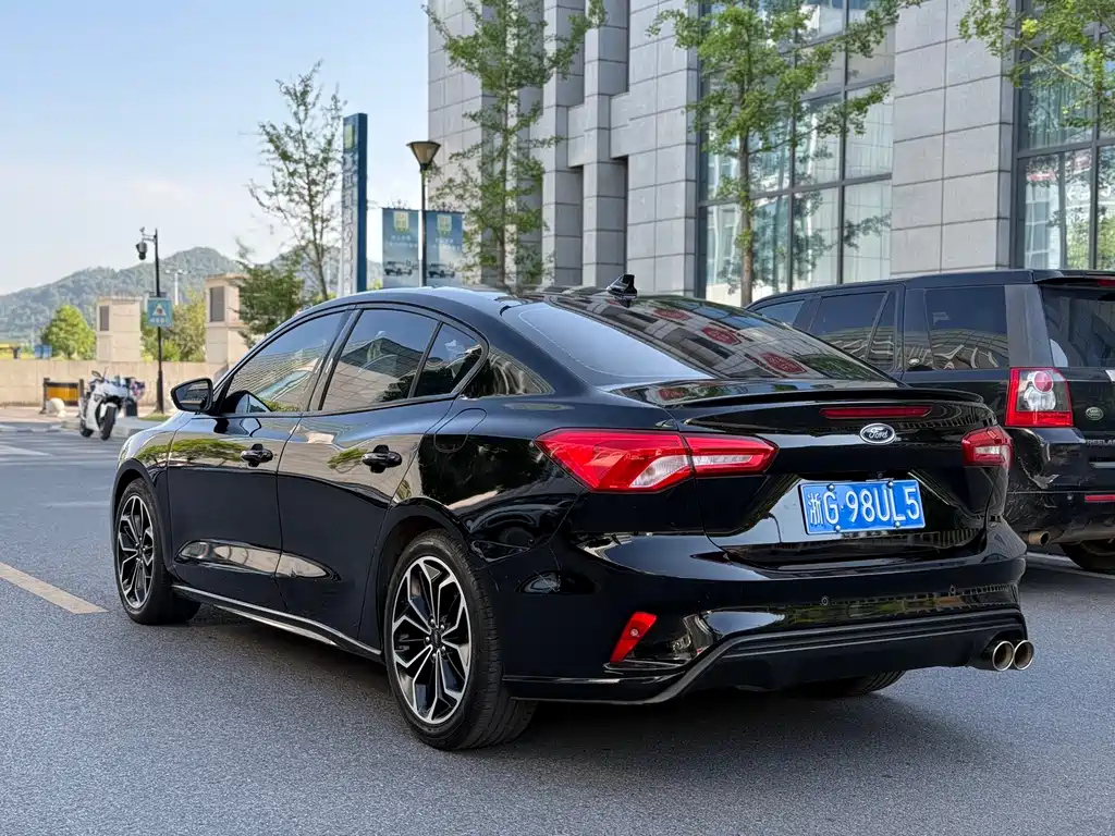 FORD FOCUS 2020