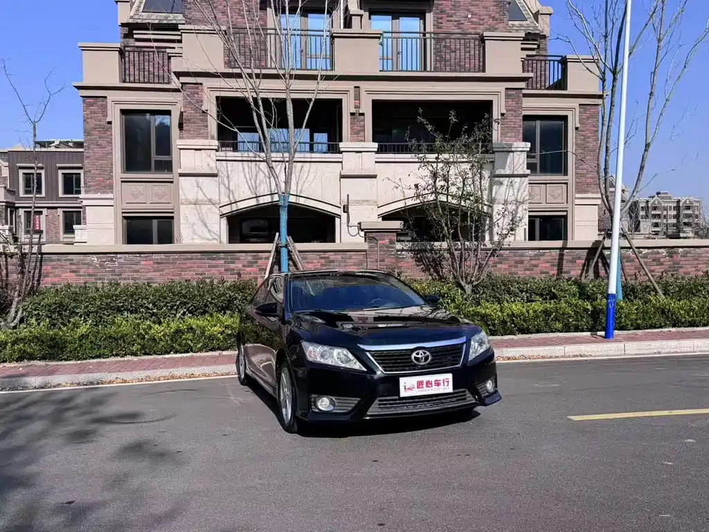 TOYOTA CAMRY 2012