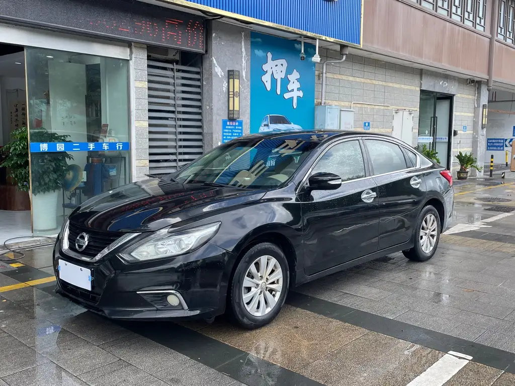 NISSAN TEANA 2016