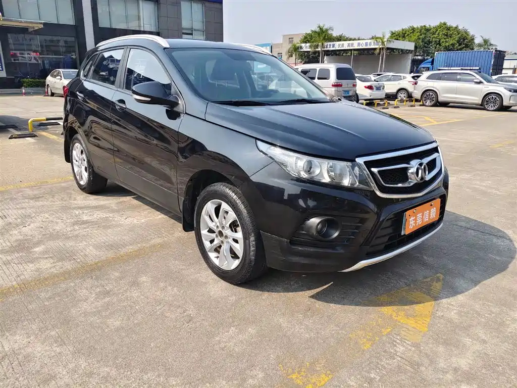 BAIC SENOVA X55 2016