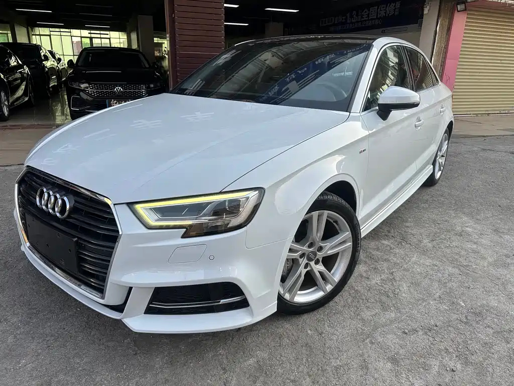 AUDI A3 2019