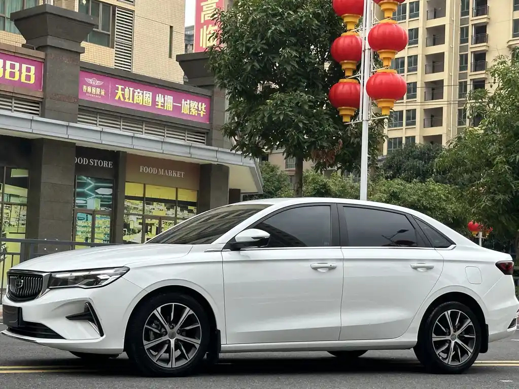 GEELY AUTO EMGRAND 2022