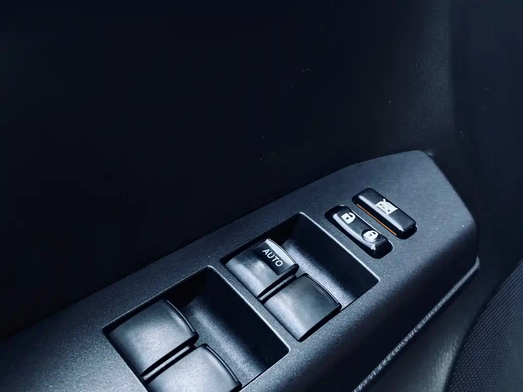TOYOTA RAV4 RONGFANG 2016