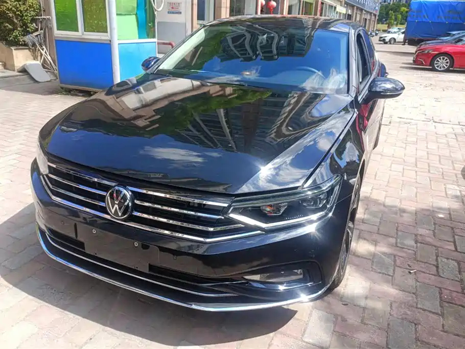 VOLKSWAGEN MAGOTAN 2021