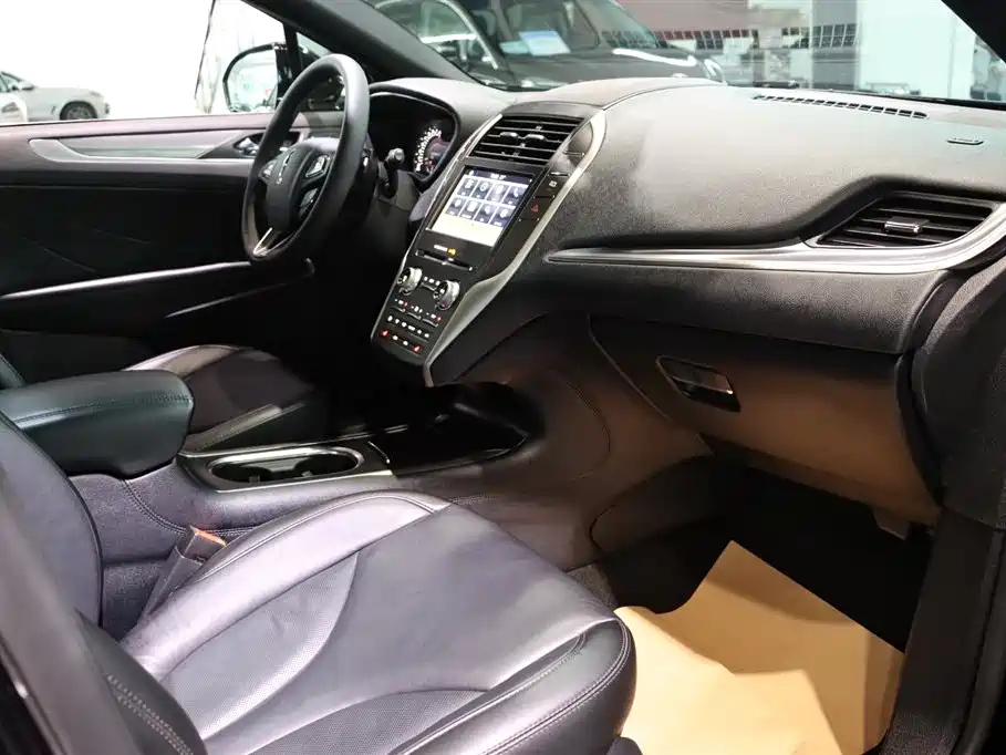 LINCOLN MKC 2020