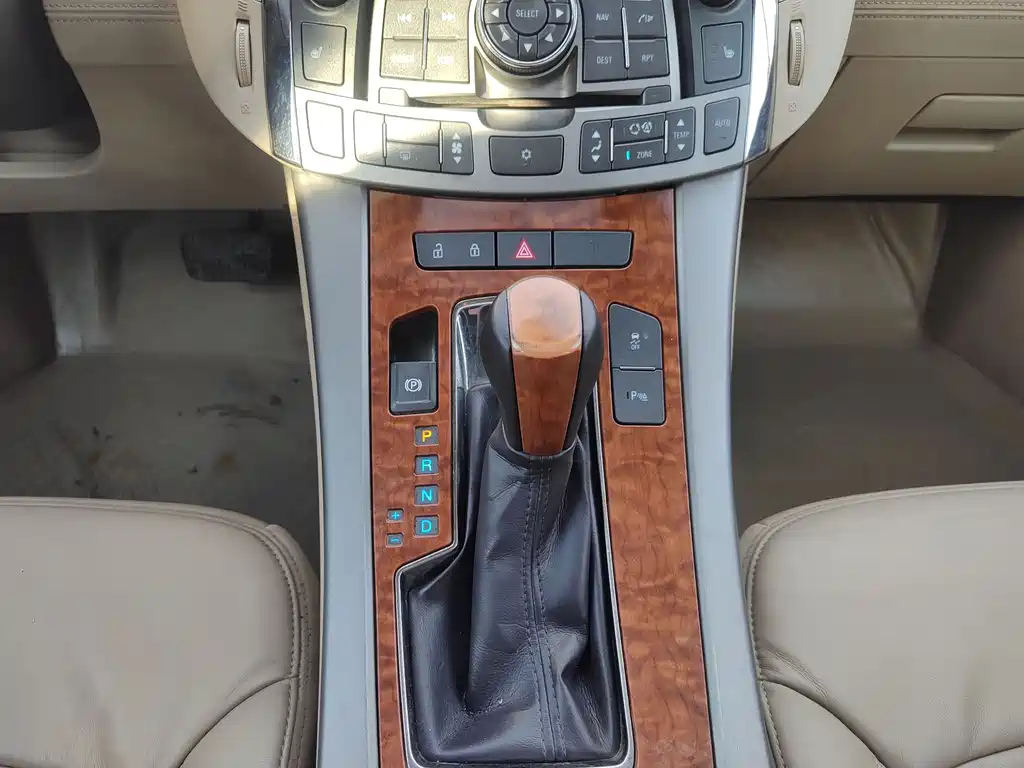 BUICK LACROSSE 2010