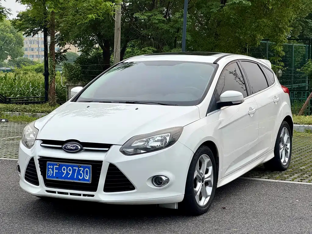 FORD FOCUS 2012