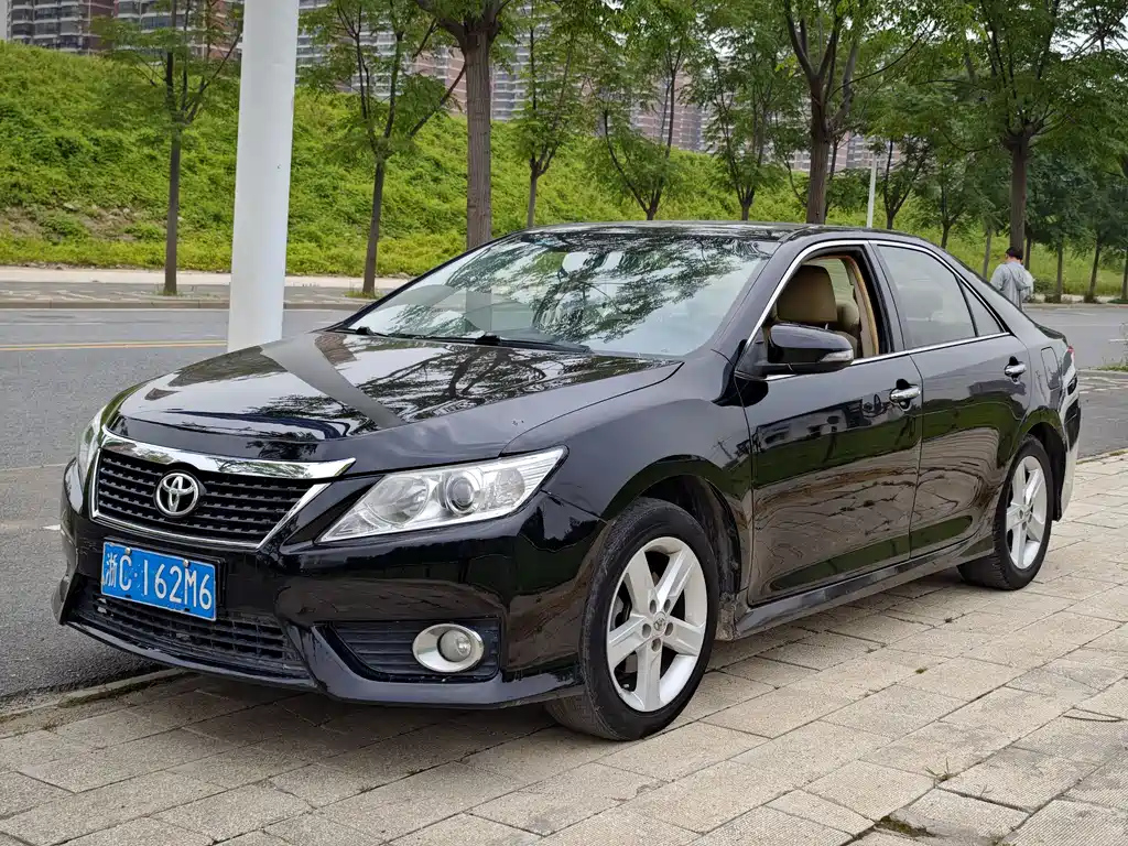 TOYOTA CAMRY 2012