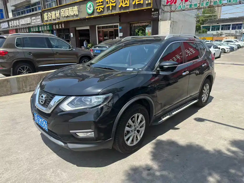 NISSAN X-TRAIL 2019