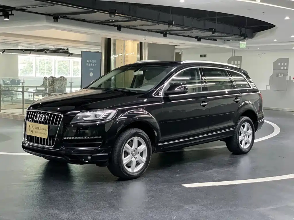 AUDI Q7 2011