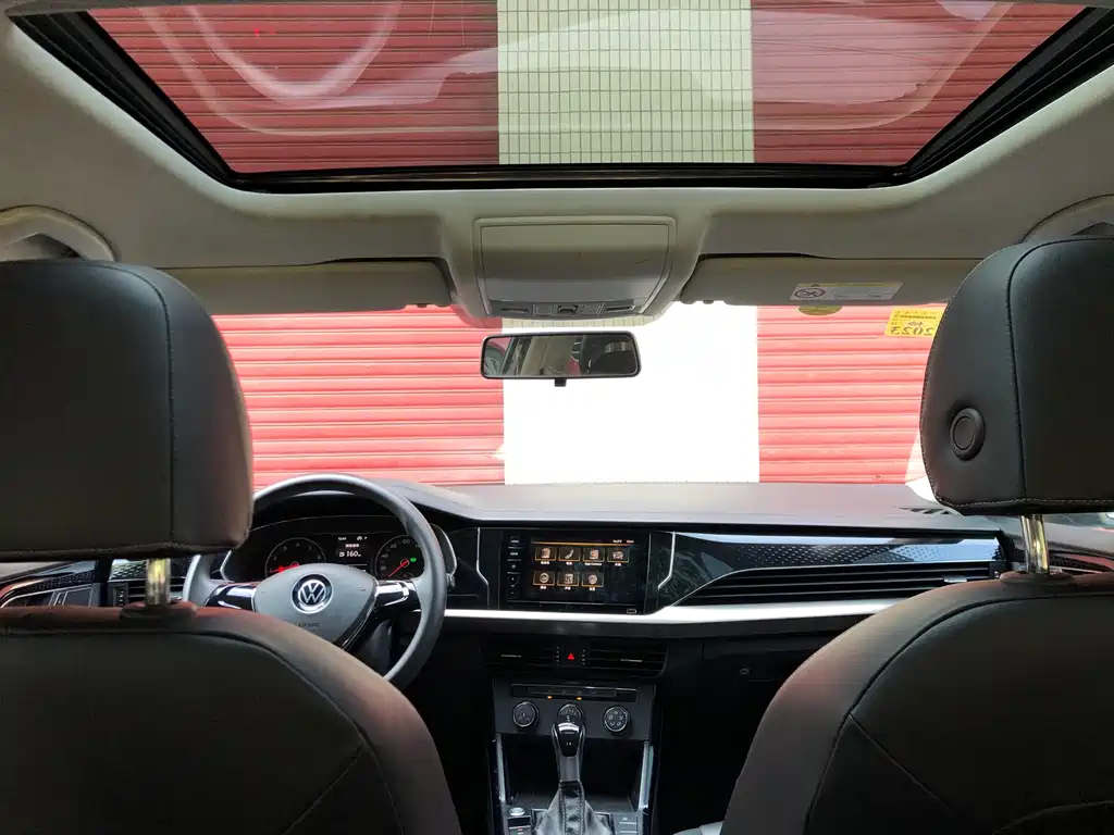 VOLKSWAGEN PASSAT 2021
