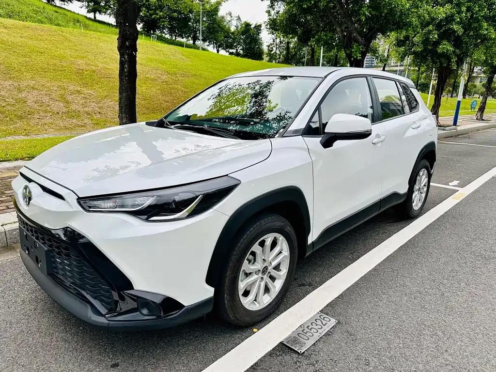 TOYOTA FRONTLANDER 2024