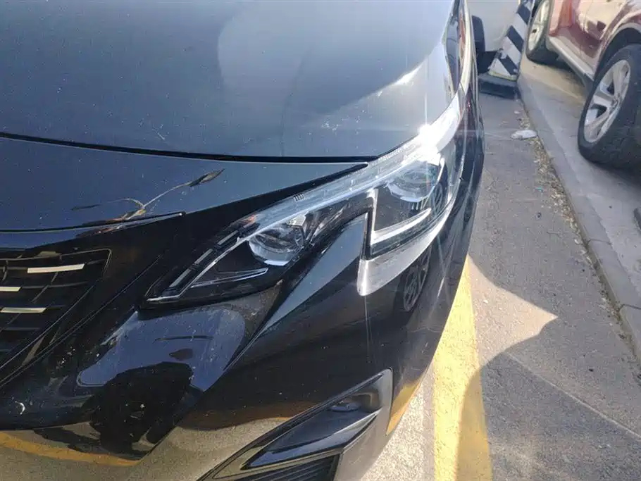 PEUGEOT 4008 2019