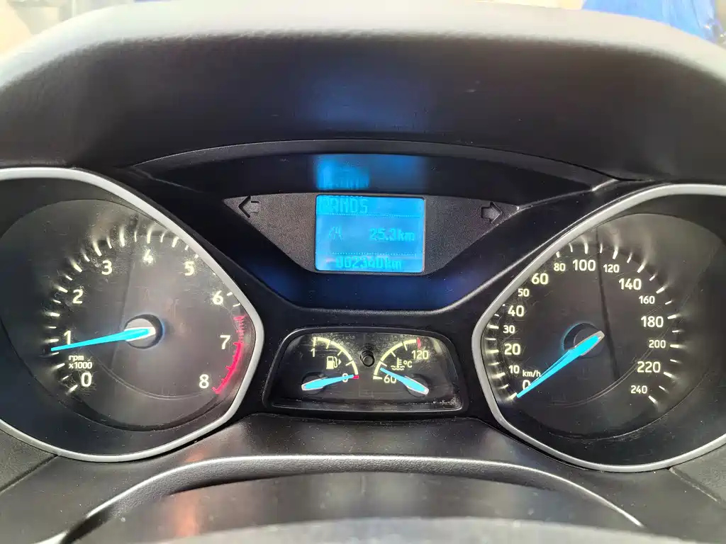 FORD FOCUS 2015