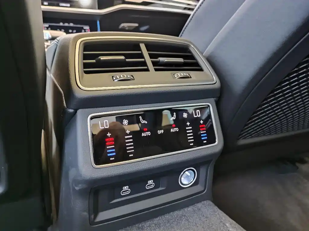 AUDI A6L 2024