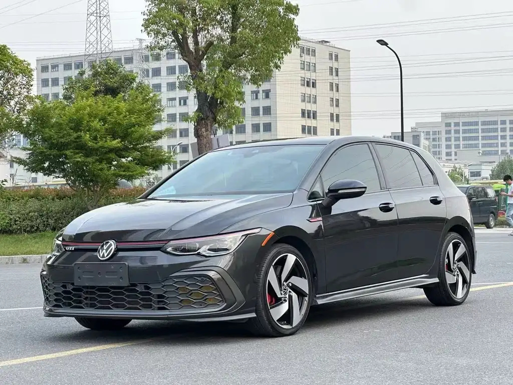 VOLKSWAGEN GOLF GTI 2021