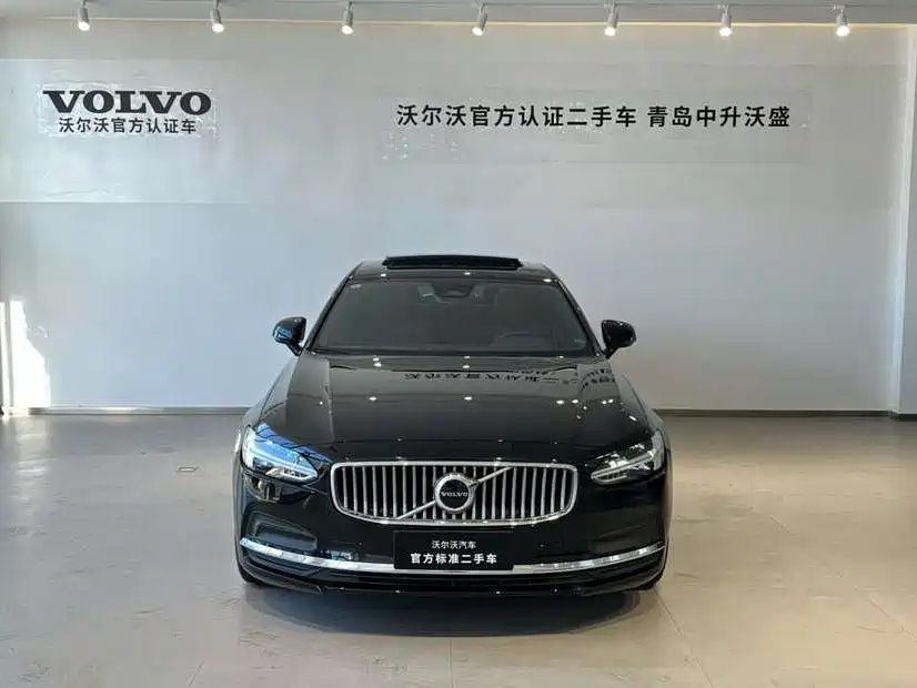 VOLVO S90 2024