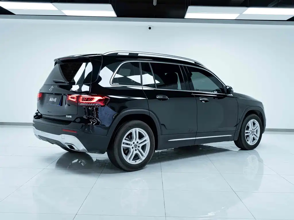 MERCEDES BENZ GLB 2021