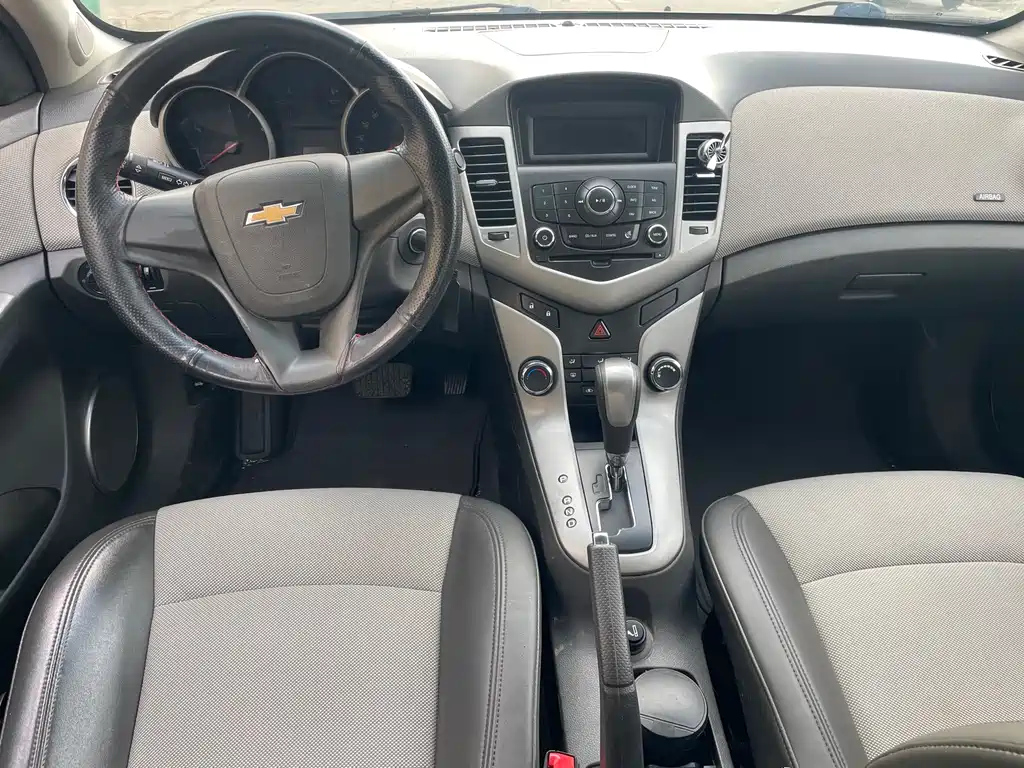CHEVROLET CRUZE 2012