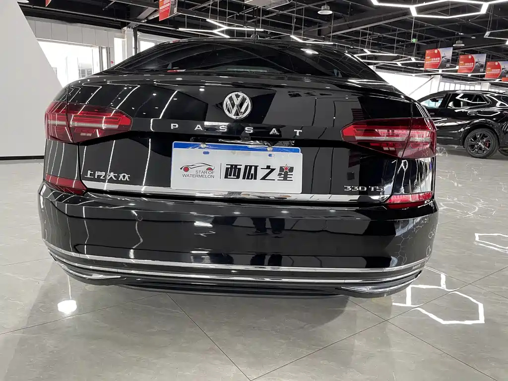 VOLKSWAGEN PASSAT 2019