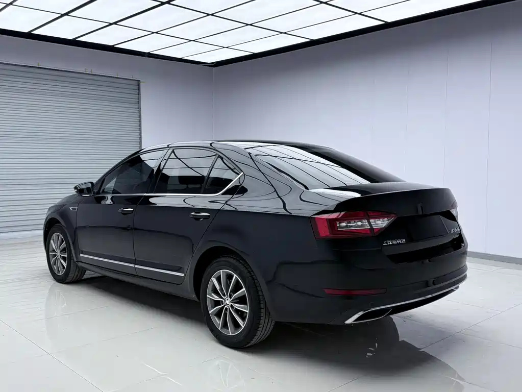 SKODA OCTAVIA 2020